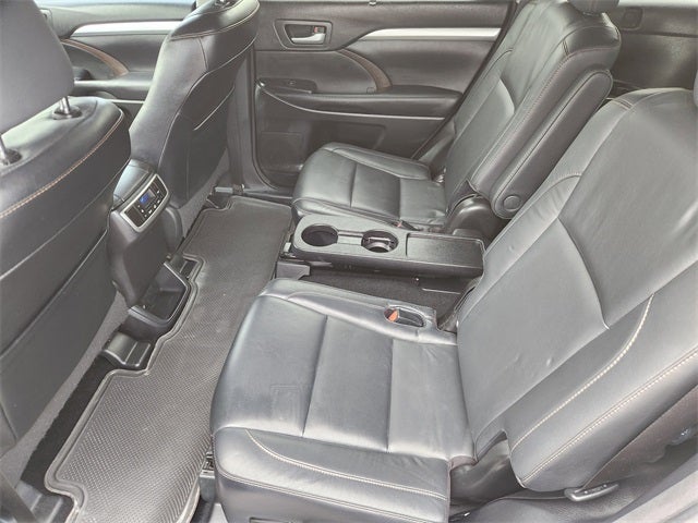 2016 Toyota Highlander XLE V6