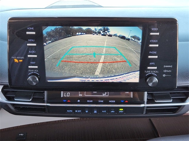 2022 Toyota Sienna LE 8 Passenger