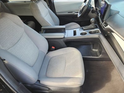 2025 Toyota Sienna LE 8 Passenger