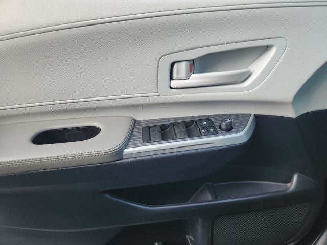 2025 Toyota Sienna LE 8 Passenger