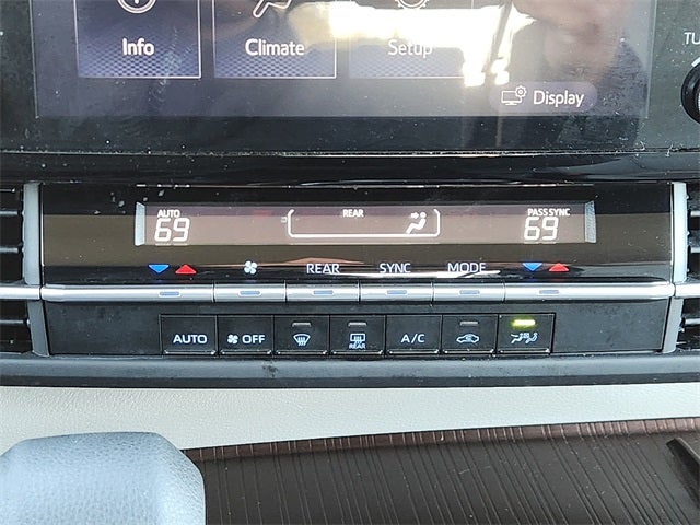 2024 Toyota Sienna LE 8 Passenger