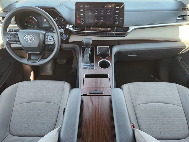 2024 Toyota Sienna LE 8 Passenger