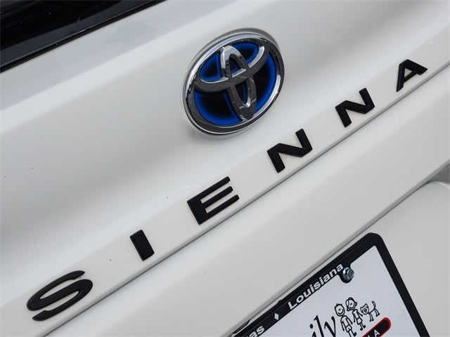 2024 Toyota Sienna LE 8 Passenger