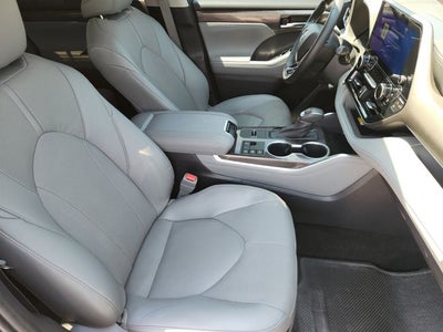 2023 Toyota Highlander Hybrid Limited