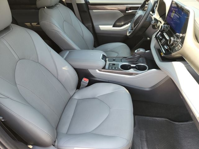 2023 Toyota Highlander Hybrid Limited