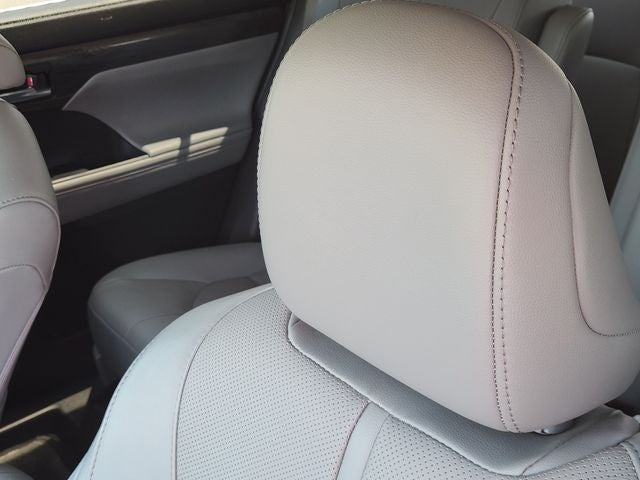 2023 Toyota Highlander Hybrid Limited