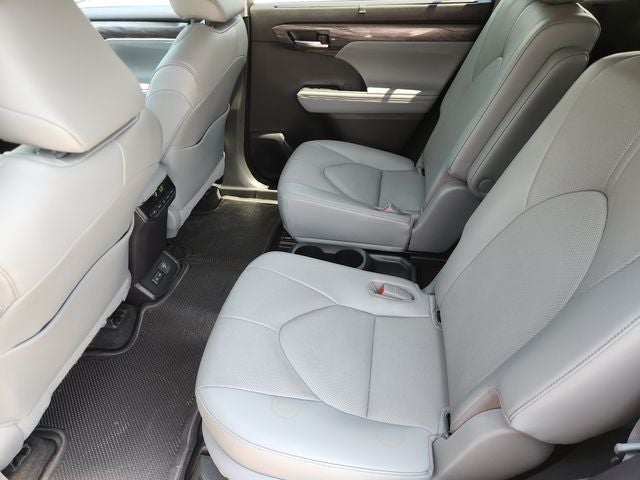 2023 Toyota Highlander Hybrid Limited
