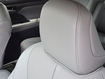 2022 Toyota Highlander Hybrid Limited