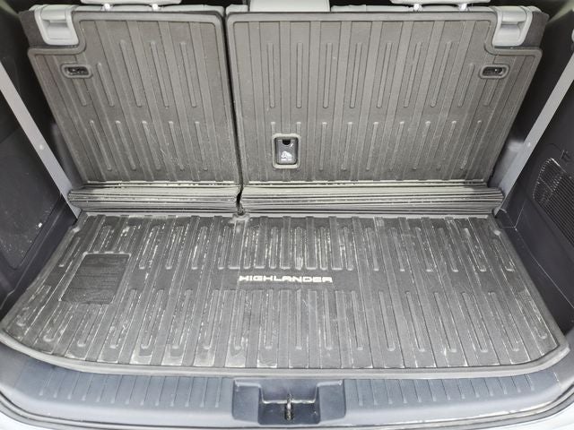 2022 Toyota Highlander Hybrid Limited
