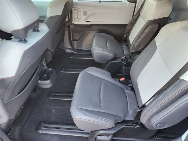 2023 Toyota Sienna XSE 7 Passenger