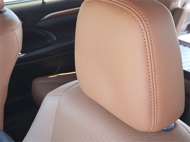 2019 Toyota Highlander Limited Platinum