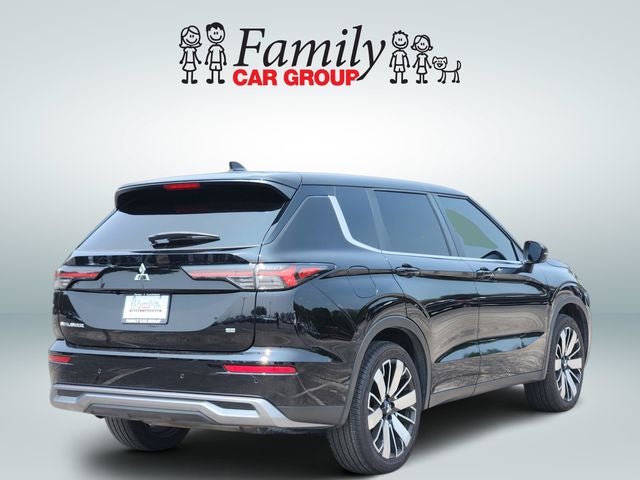 2025 Mitsubishi Outlander SE