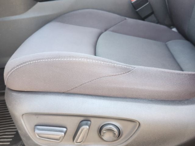 2024 Toyota Venza LE