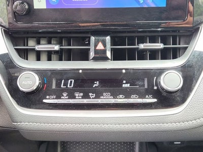 2025 Toyota Corolla Hatchback SE