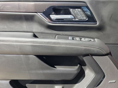 2025 GMC Yukon Elevation