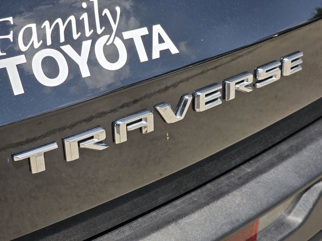 2024 Chevrolet Traverse LS