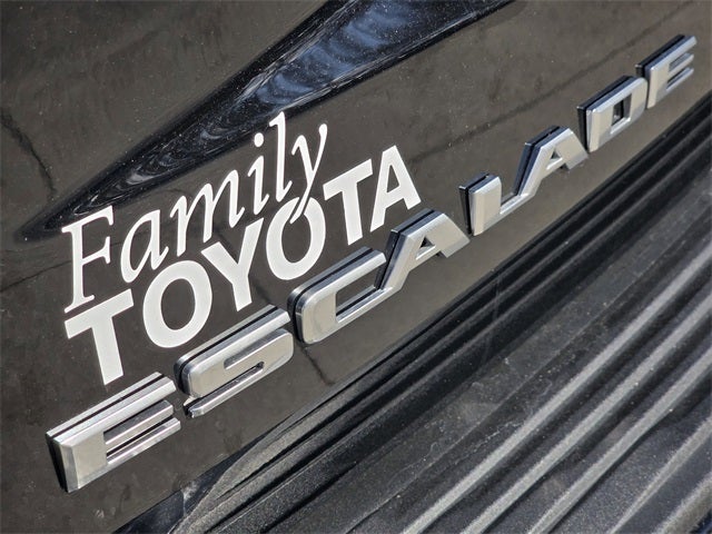 2026 Cadillac Escalade Luxury