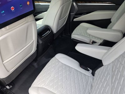 2025 Cadillac Escalade ESV Premium Luxury Platinum