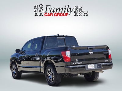 2023 Nissan Titan SV