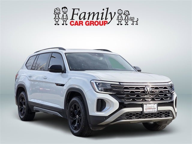 2024 Volkswagen Atlas 2.0T Peak Edition SEL