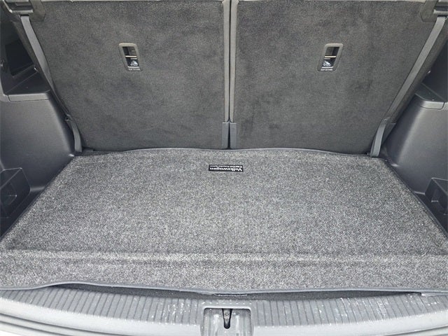 2024 Volkswagen Atlas 2.0T Peak Edition SEL