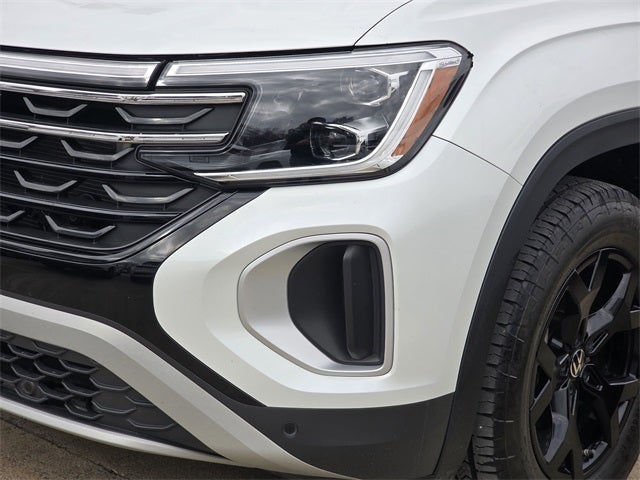 2024 Volkswagen Atlas 2.0T Peak Edition SEL