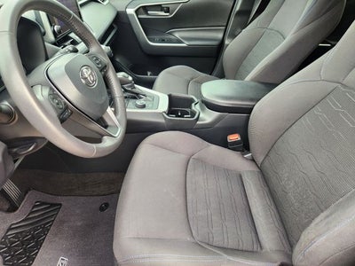 2023 Toyota RAV4 Hybrid SE