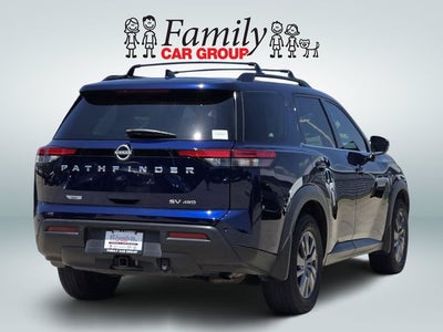 2022 Nissan Pathfinder SV