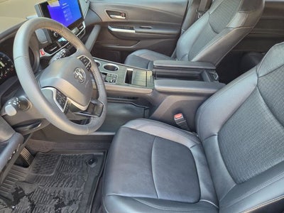 2025 Toyota Sienna Woodland Edition 7 Passenger