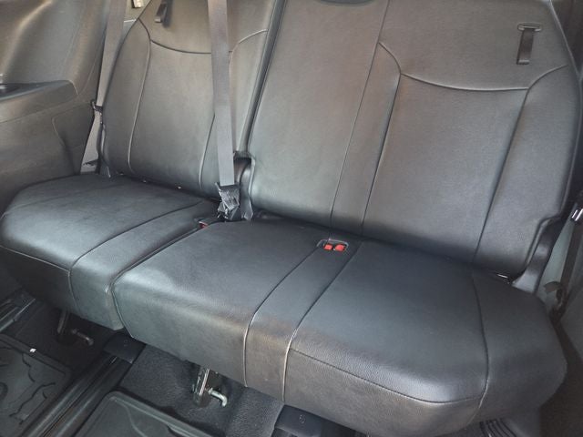 2025 Toyota Sienna Woodland Edition 7 Passenger