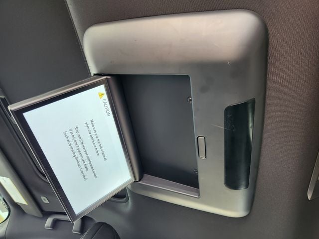 2025 Toyota Sienna Woodland Edition 7 Passenger