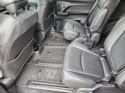 2025 Toyota Sienna Woodland Edition 7 Passenger