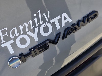 2025 Toyota Sienna Woodland Edition 7 Passenger