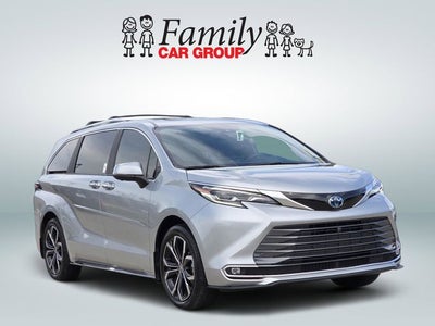 2025 Toyota Sienna Platinum 7 Passenger