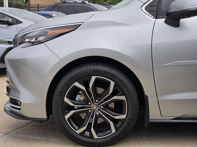 2025 Toyota Sienna Platinum 7 Passenger