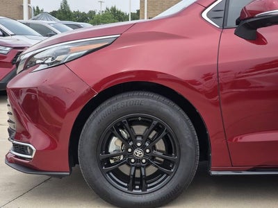 2025 Toyota Sienna Platinum 7 Passenger