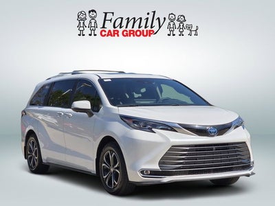 2025 Toyota Sienna Platinum 7 Passenger