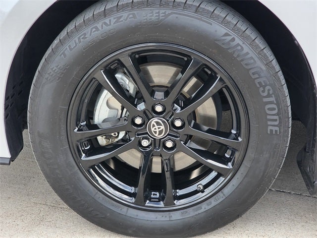 2025 Toyota Sienna Platinum 7 Passenger