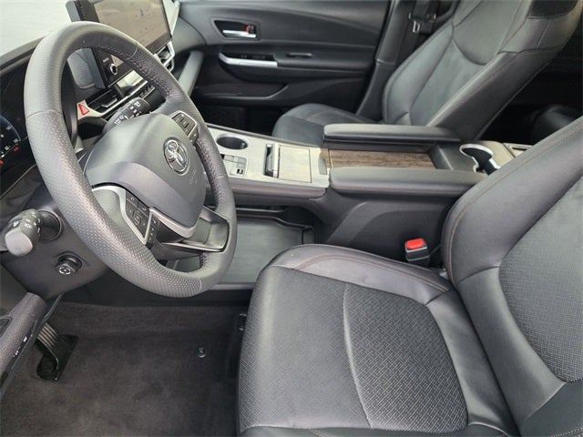 2025 Toyota Sienna Platinum 7 Passenger