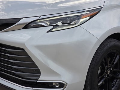 2025 Toyota Sienna Platinum 7 Passenger