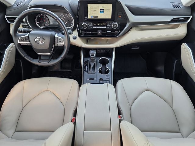 2025 Toyota Highlander XLE