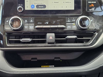2025 Toyota Highlander XLE