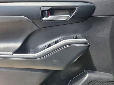 2025 Toyota Highlander XLE