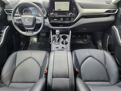 2025 Toyota Highlander XLE