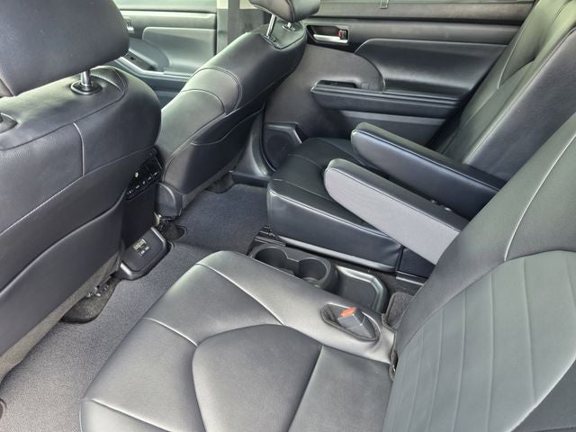 2025 Toyota Highlander XLE