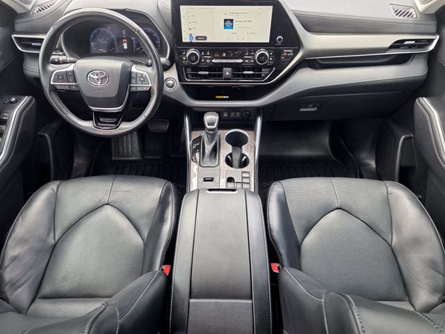 2022 Toyota Highlander Hybrid Limited
