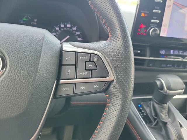 2021 Toyota Sienna XSE 7 Passenger