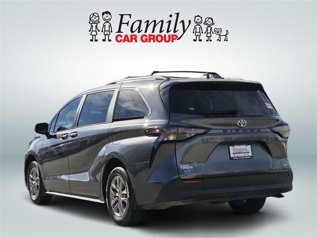 2025 Toyota Sienna XLE 7 Passenger