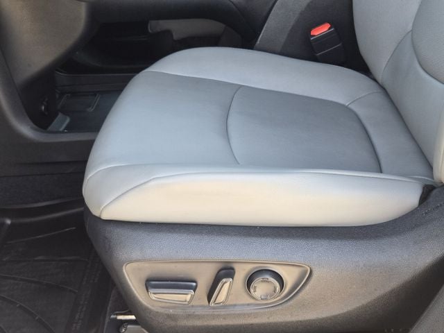 2026 Toyota Sienna XLE 8 Passenger