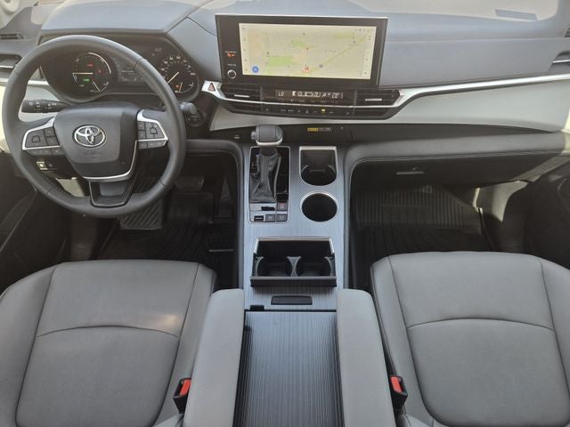 2026 Toyota Sienna XLE 8 Passenger